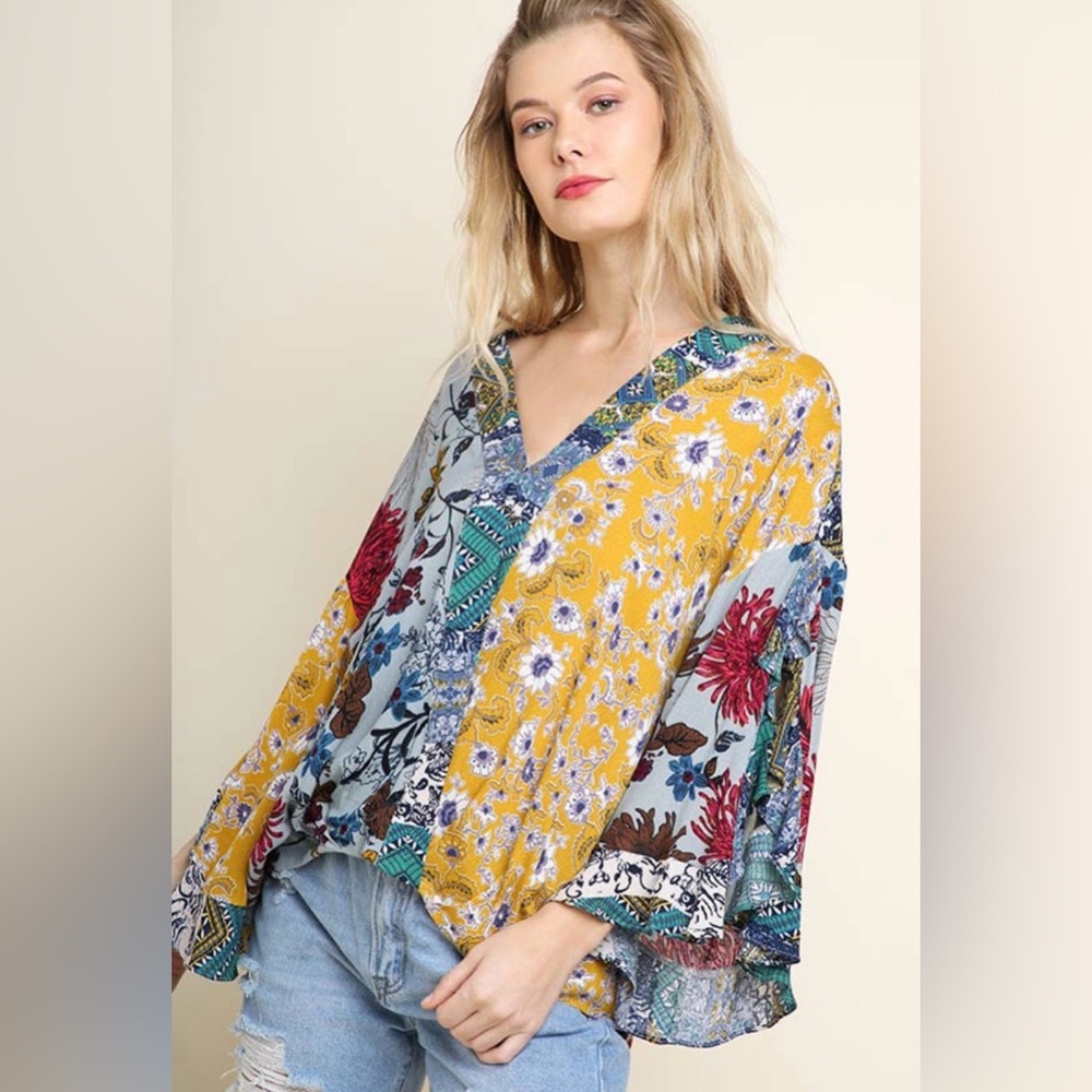 Umgee Multicolor Floral V-Neck Blouse
